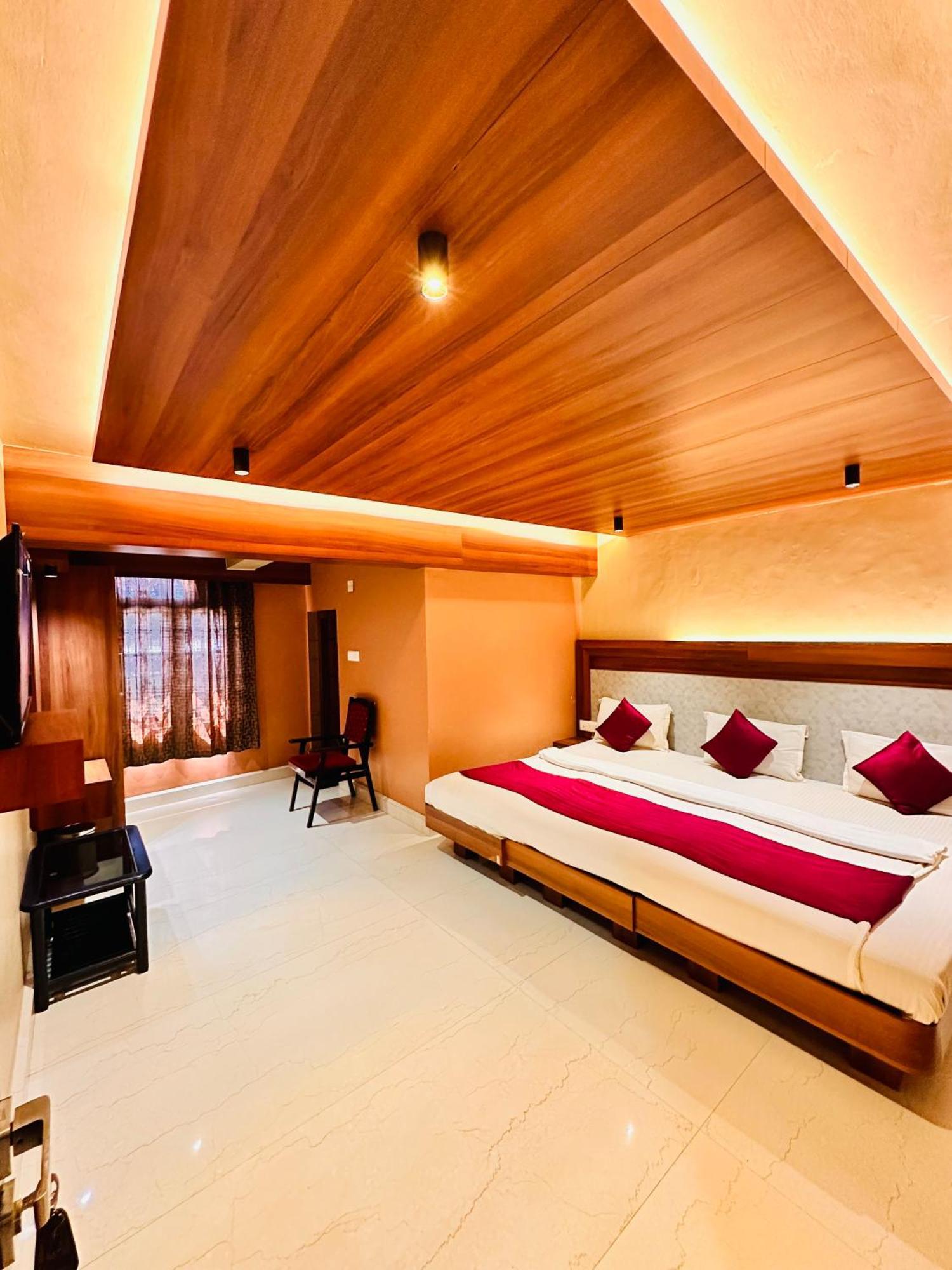 Hotel City Palace Udagamandalam Exterior foto